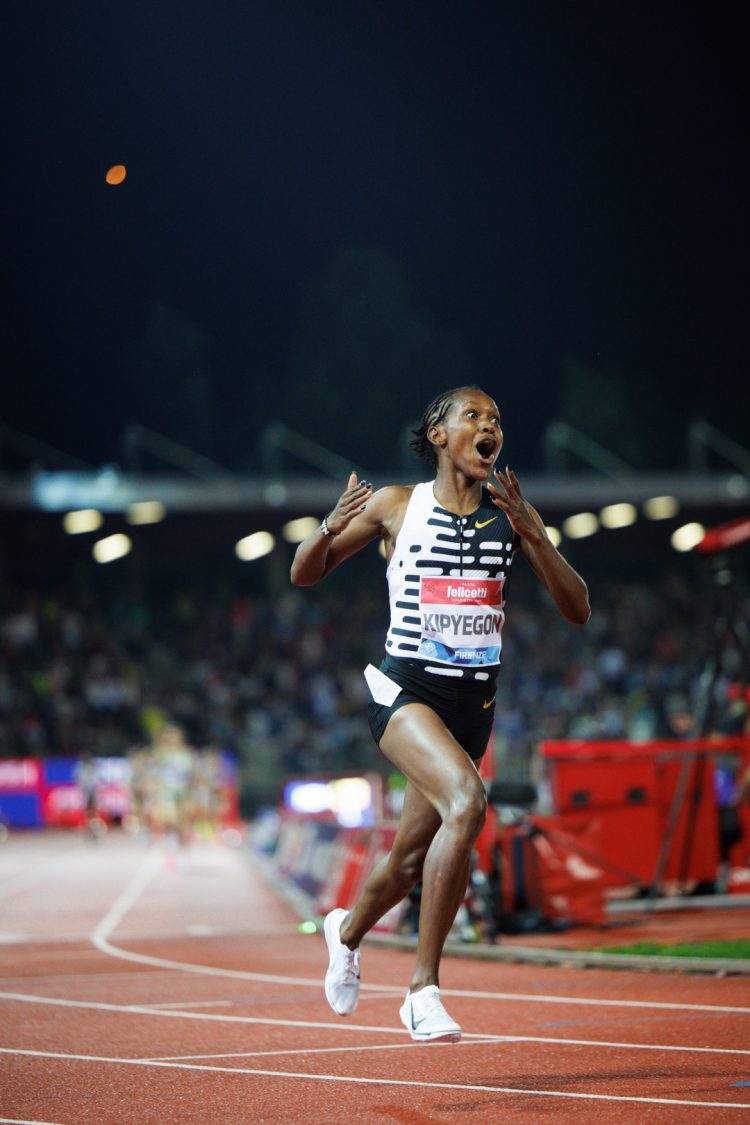 Faith Kipyegon Smashes World Record 1500m In Florence - Runblogrun